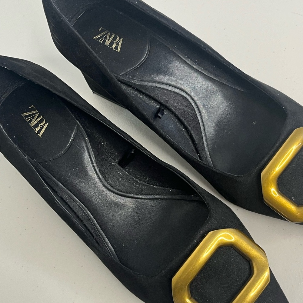 Zara Black Suede Pointed Toe Heels with Gold Buckle - Picture 8 of 12